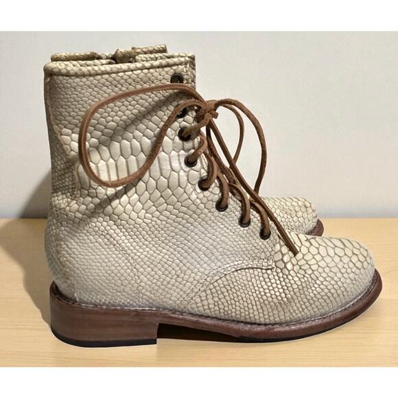 Freebird combat boots  snakeskin texture leather lace-up closure. Women’s size 9 - Picture 2 of 8